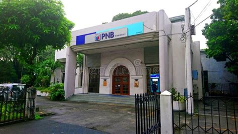 Philippine National Bank in Makati .